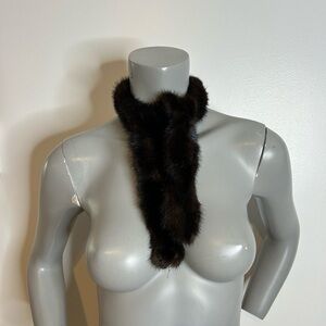 Elegant and Chic genuine Mink Fur Scarf in Rich dark Brown❤️25x2